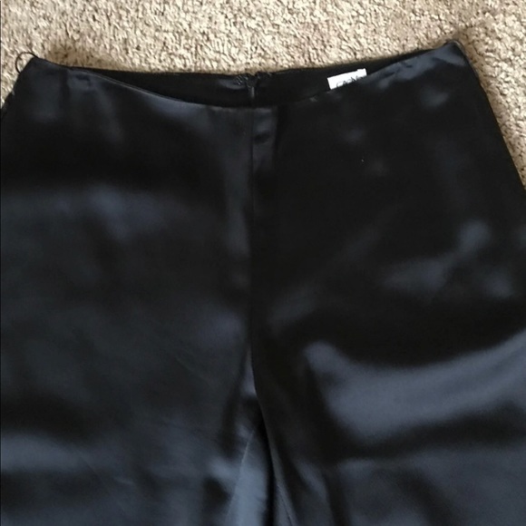 Sexy Silk CACHÉ pants - Picture 3 of 3